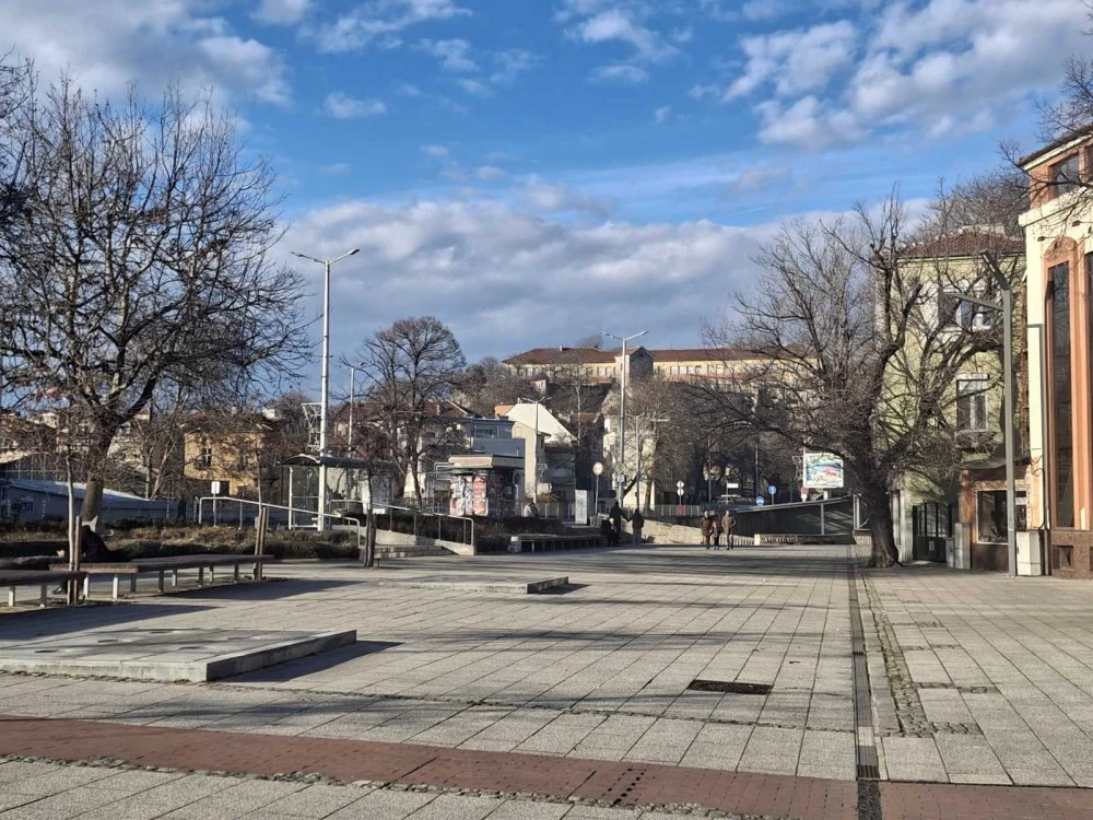 Студът продължава – жълт код за ниски температури и утре