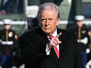 Търговска война: Макрон вади „базуката” срещу Тръмп