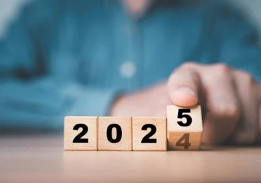 Евро, безобразие и мършляк са най-знаковите думи в България за 2025 година