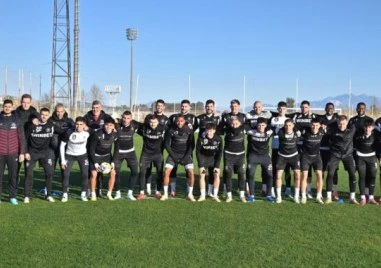 Представителният отбор на Локомотив е вече на турска земя и