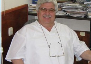 На 18 01 2026 г  е починал доц д р