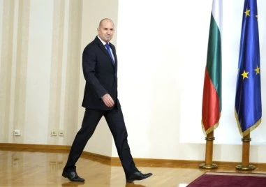 Политическите реакции след оставката на президента