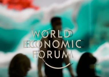 Русия, Украйна и САЩ ще договарят мир в Давос