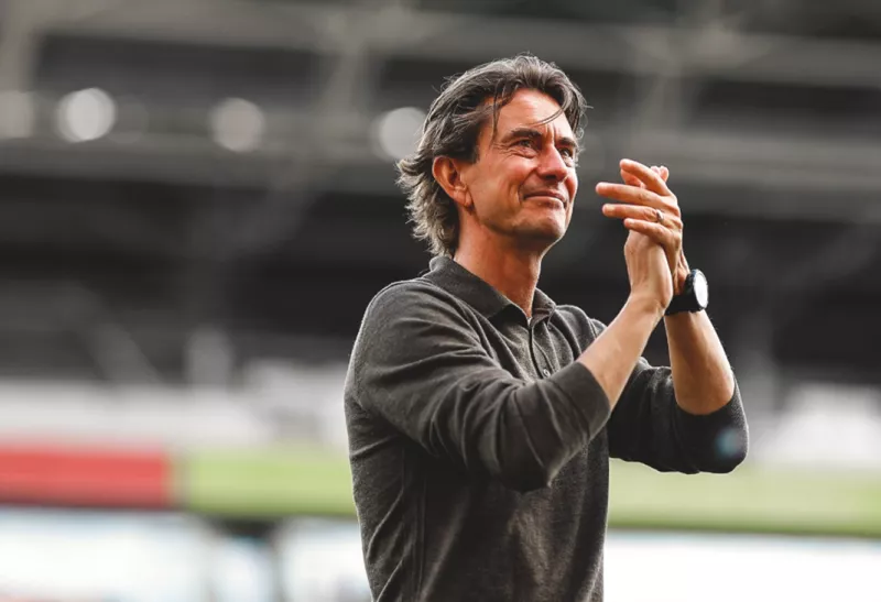 Треньорът на Тотнъм остава на този етап