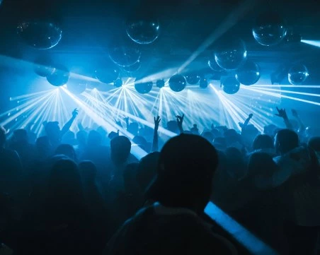 Бой в дискотека в Пловдивско, задържаха инициатора на конфликта