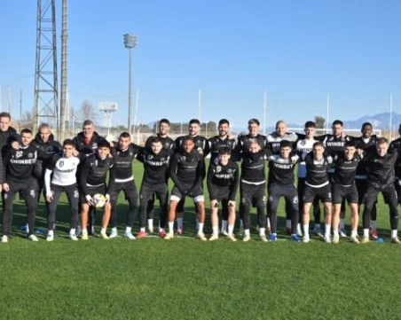 Локо с първа тренировка в Турция