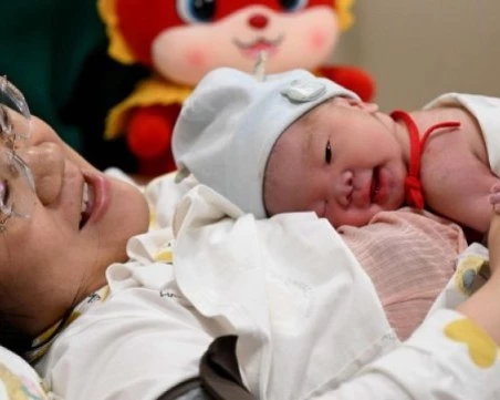 Раждаемостта в Китай е достигнала историческо ниско ниво