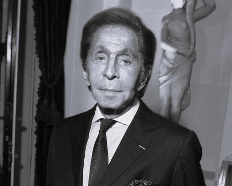 Почина легендарният дизайнер Валентино, маестрото на италианската мода