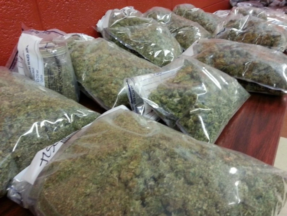 В тир: Задържаха близо 700 кг марихуана на 