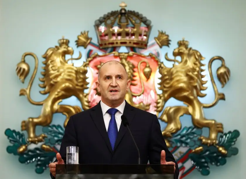 Оставката на президента Румен Радев вече е внесена в Конституционния съд