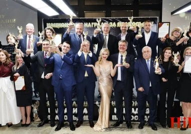 Отличниците в правото отново се включиха в значими каузи – вижте и наградените