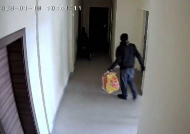 Пловдивчани: Мъж върлува из Остромила, краде обувки от сградите