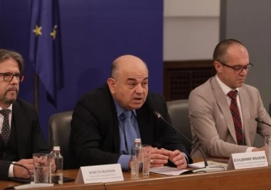 Владимир Иванов: Изтеглени са 58% от левовете, проблемите с еврото изчезват