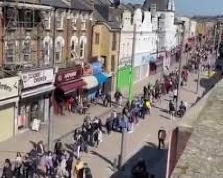 Български общности в САЩ, Канада и Великобритания се обявиха срещу ограничаването на секциите извън ЕС