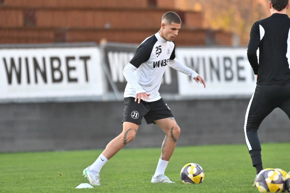 Италиански журналист: Милан има интерес към Севи Идриз