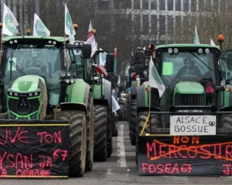 Стотици фермери се събраха на протест срещу споразумението между Евросъюза и държавите от Меркосур