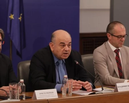 Владимир Иванов: Изтеглени са 58% от левовете, проблемите с еврото изчезват