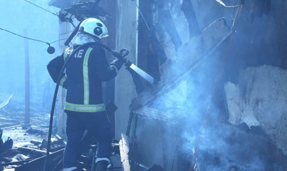 Пожар в историко-географски комплекс във Варна, 7 коня са загинали