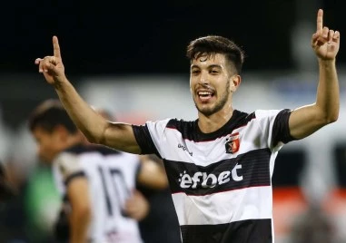 Локо пробва бивш основен играч