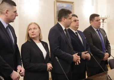 Продължаваме промяната Демократична България обяви протестна готовност заради готвен атентат