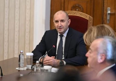 Президенството с отговор: Поканата от Тръмп е дошла след обявяването на оставката на Радев