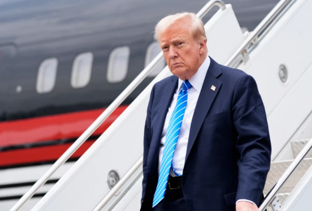 След отпътуване за Давос: Самолетът на Тръмп се върна в САЩ заради технически проблем