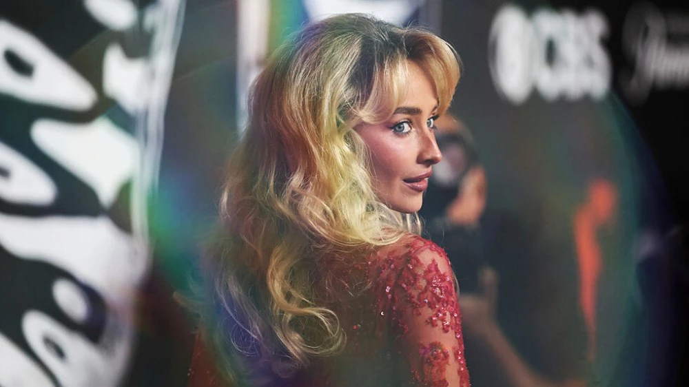 Сабрина Карпентър открива списъка с изпълнители на тазгодишните „Грами