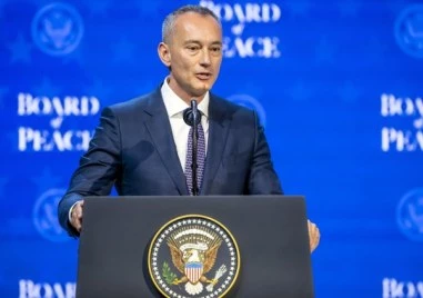 В Давос след подписването на Хартата за Съвета за мир