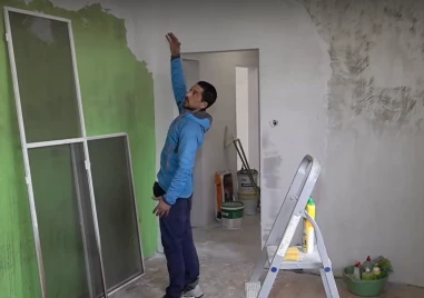 Посред зимата семейство с 11-годишно дете е без дом заради пожар