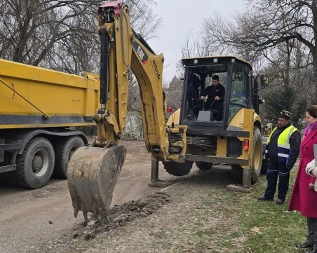 Дадоха старт на проект за реконструкция и благоустрояване на улици в Хисаря