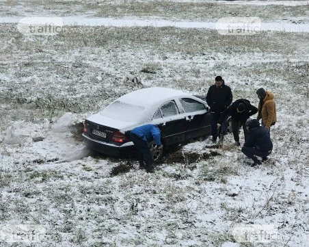 Романтично изживяване край Марица – причината Мерцедес да се окопае край реката в Пловдив