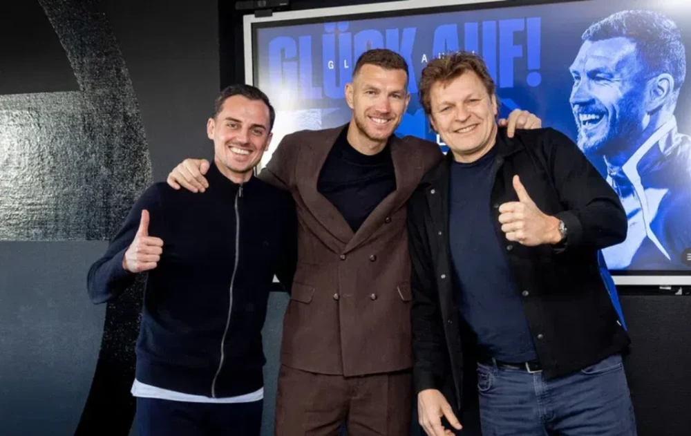 Официално: Джеко се завърна в Германия