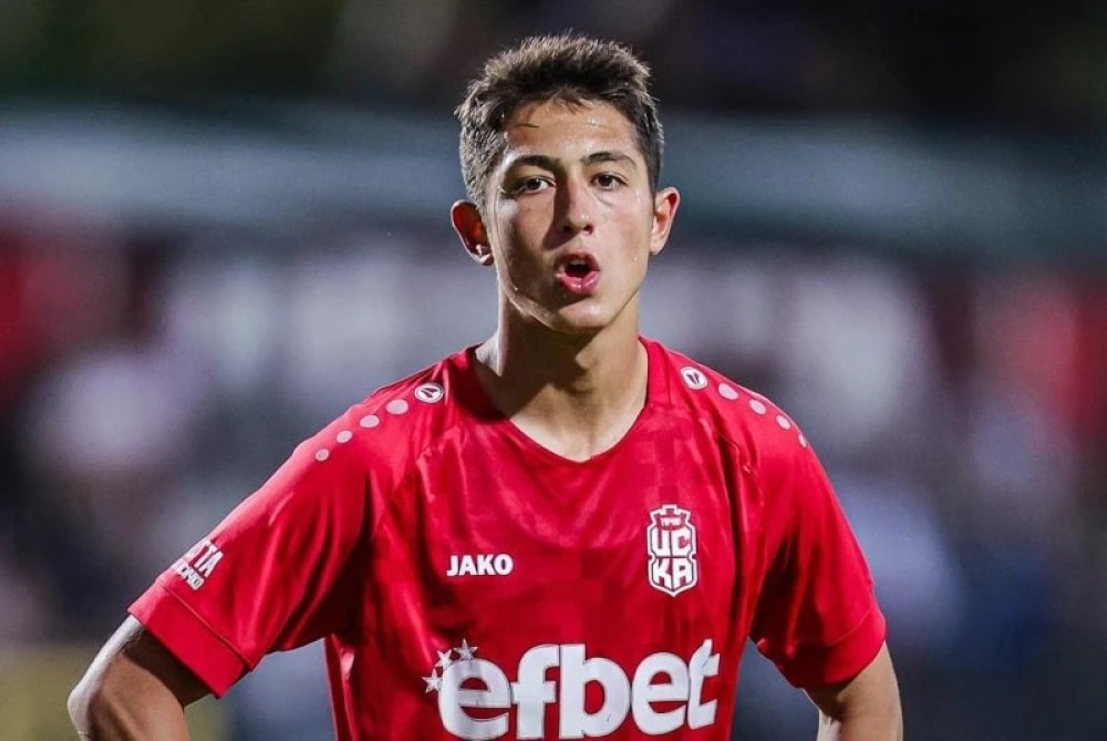 Три клуба от Серия А следят халф на ЦСКА 1948