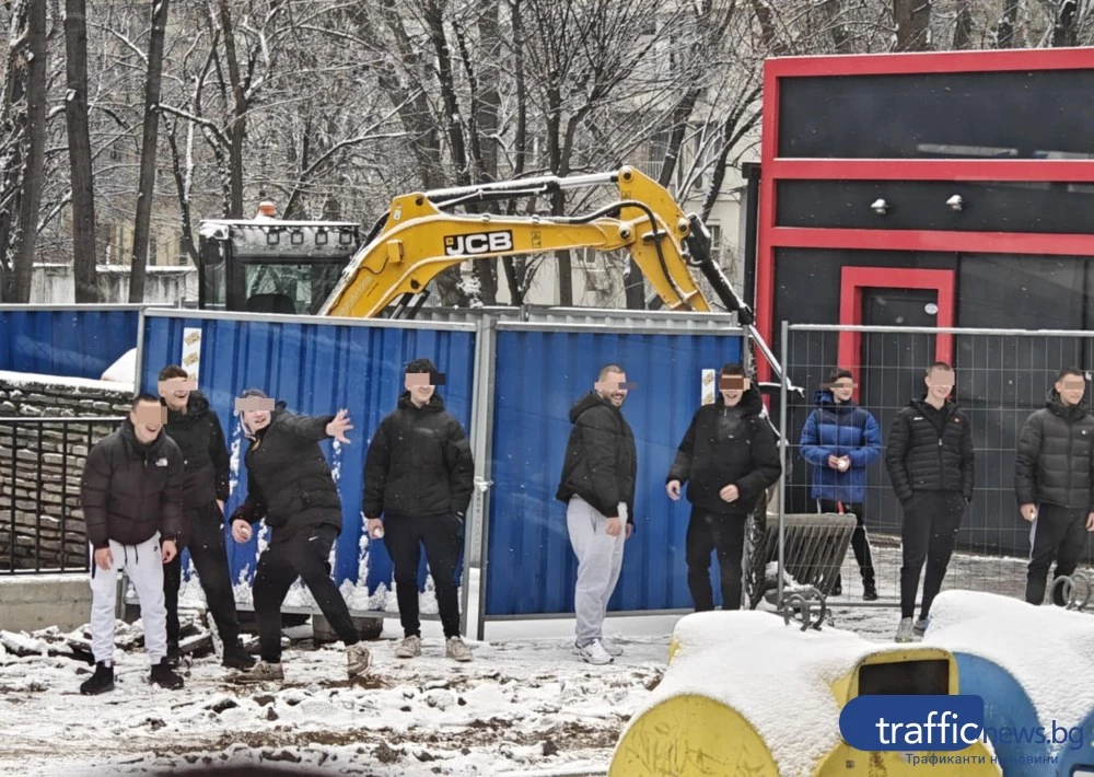 Зимна пакост превърна шофьорите по пловдивски булевард в мишена