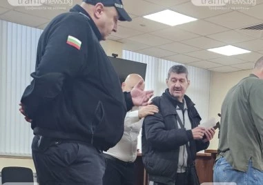 Трезвен и спретнат, но с глоба и условна присъда: Шофьорът, появил се мъртвопиян пред съда, вече с присъда