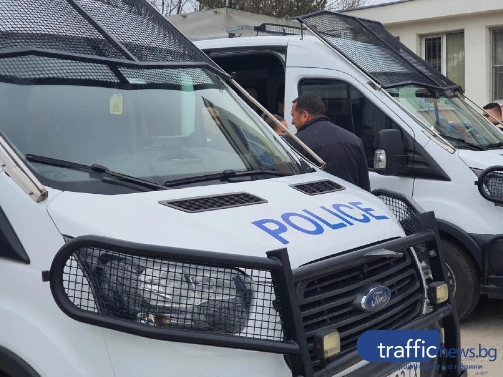 Четирима непълнолетни извършиха серия от грабежи в Пловдив, задигнаха близо 5 хиляди лева