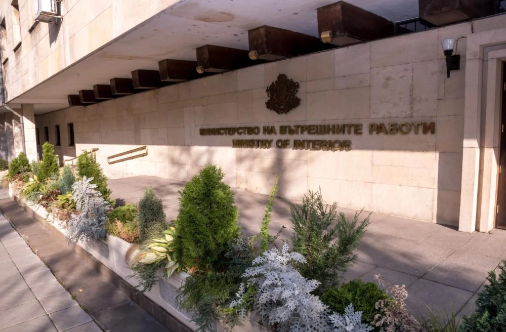 Главният секретар на МВР вече ще получава 4743 евро, а