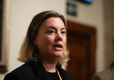 Гренландия няма да позволи на външни сили да решават съдбата