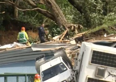 Властите в Нова Зеландия съобщиха че продължават работата по установяване самоличността на