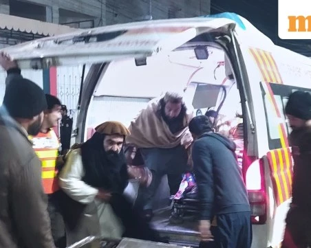 Най-малко седем загинали при самоубийствен атентат на сватба в Пакистан