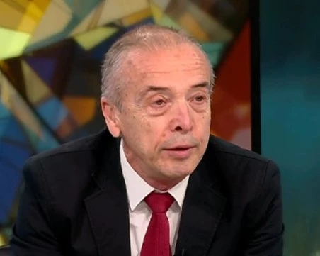 Доц. Мангъров: Много деца постъпват в болница с грип, без да има нужда