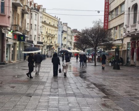 Градусите в Пловдив се покачват, но се очакват валежи