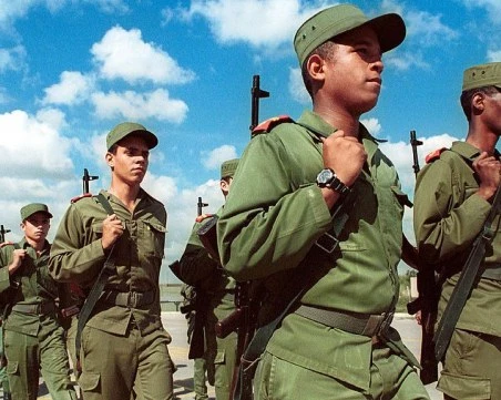 Куба респектира САЩ с военни учения