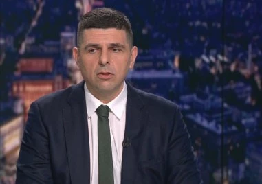 Точно четири дни след като Росен Желязков реши България да