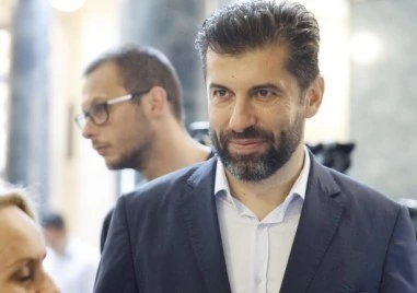 Няма да има нов политически проект Това написа във фейсбук Кирил