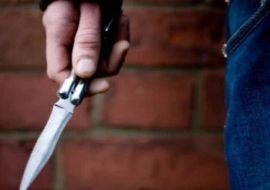 Мъж заплаши съсед с нож в пловдивско село, арестуваха го