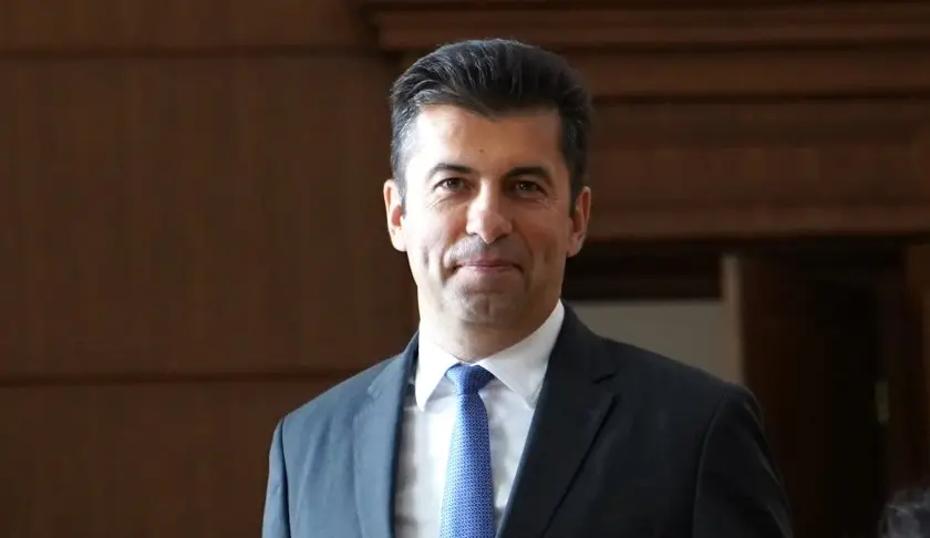 Кирил Петков няма да е част от листите на 