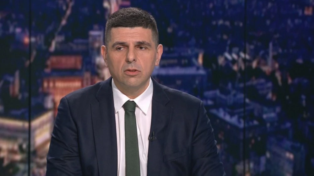 Точно четири дни след като Росен Желязков реши България да