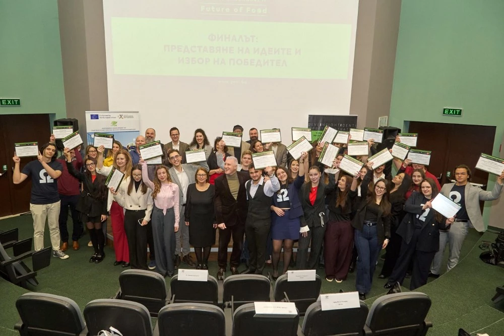 Студентски пробив: Биотанол от хранителни отпадъци с награда от 6 000 евро за иновация