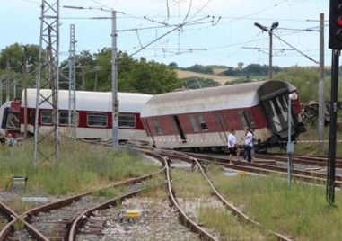 Два влака се удариха в Старозагорско съобщиха от полицията Прочетете ощеИнцидентът